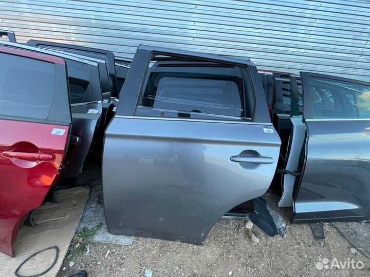 Дверь задняя левая Митсубиси Аутлендер 3 gf
