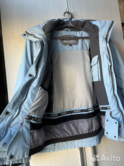 Горнолыжная куртка женская 48 50