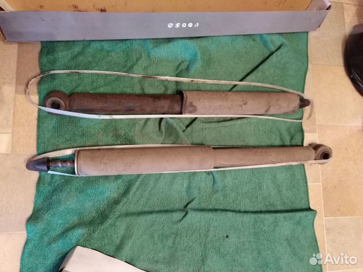 Стойки задние KYB Suzuki SX4