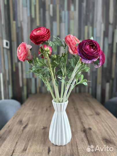 Искуственные цветы. сирень, гортензия, ранункулюс