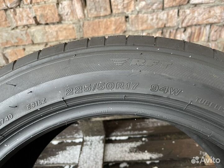 Bridgestone Potenza S001 225/50 R17