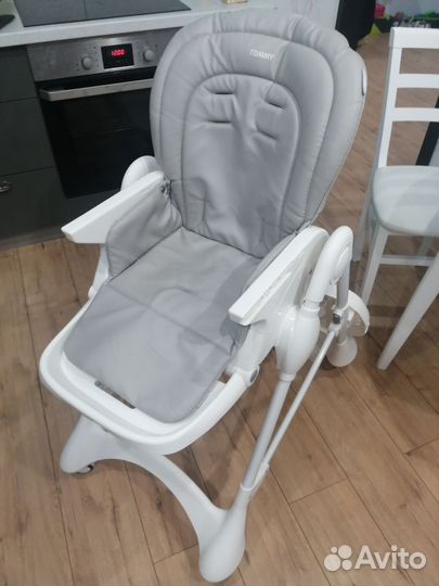 Стульчик для кормления Tommy New life