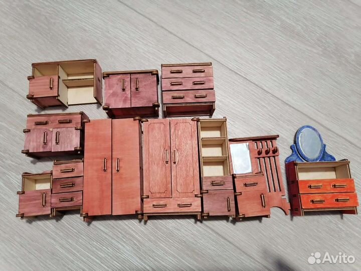 Домик кукольный