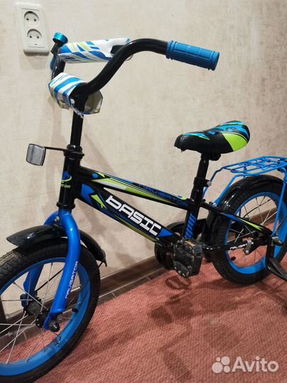 Детский велосипед четырехколесный 14