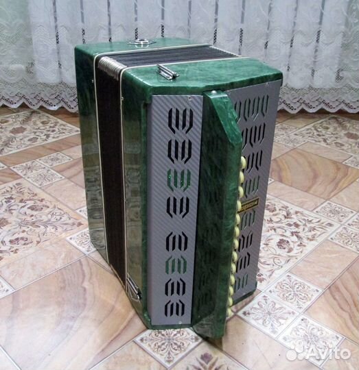 Гармонь Нарач с голосами от