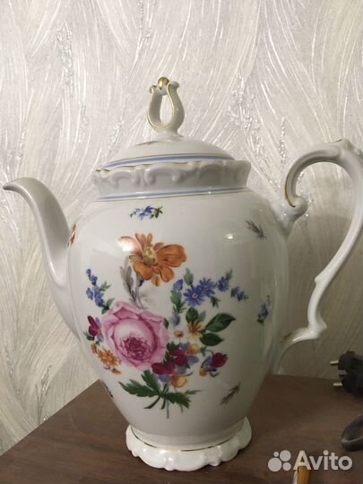 Чайник заварочный фарфоровый