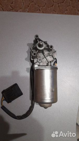 Мотор стеклоочистителя калина