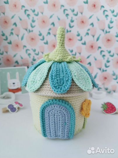 Шкатулка для украшений вязаная