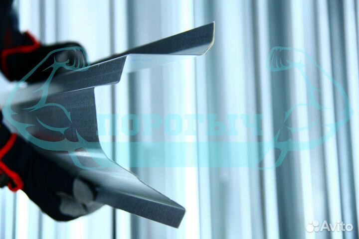 Ремотный порог Nissan Maxima A33 левый