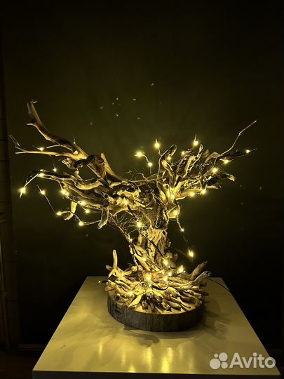 Светящийся декор из дерева