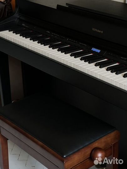 Roland HP603A, роскошное цифровое пианино