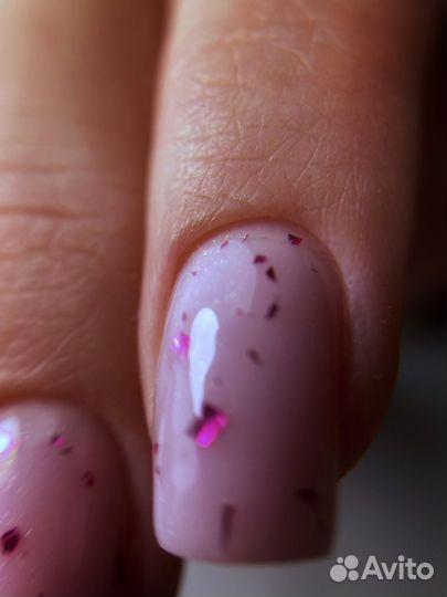 Маникюр и педикюр