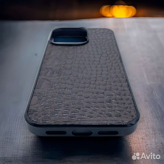 Кожаный чехол для iPhone 13 Pro ручной работы №343