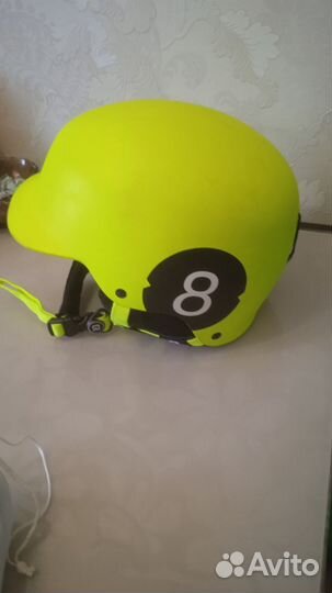 Шлем и очки горнолыжные