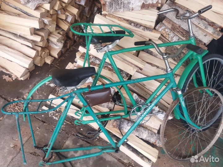 Два велосипеда на запчасти