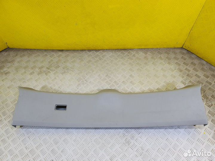 Обшивка крышки багажника Lexus Rx 330 (U3) Ii