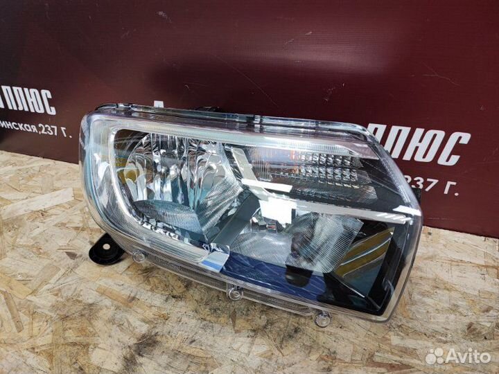 Фара передняя правая Renault Logan 2