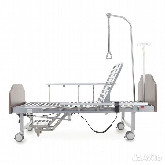 Медицинская кровать для ухода за больными