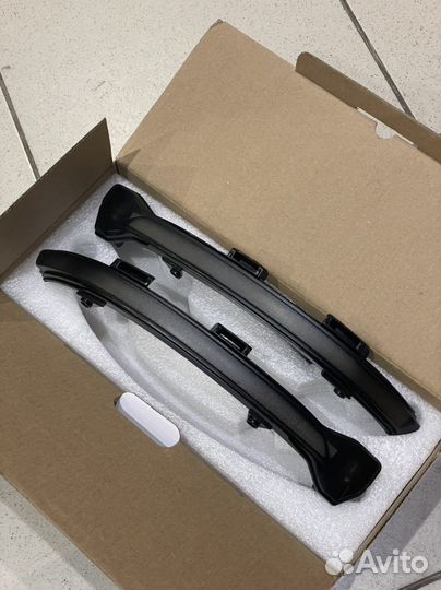 Динамический повторитель поворота Golf mk7