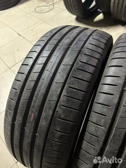 Pirelli P Zero PZ4 245/40 R20