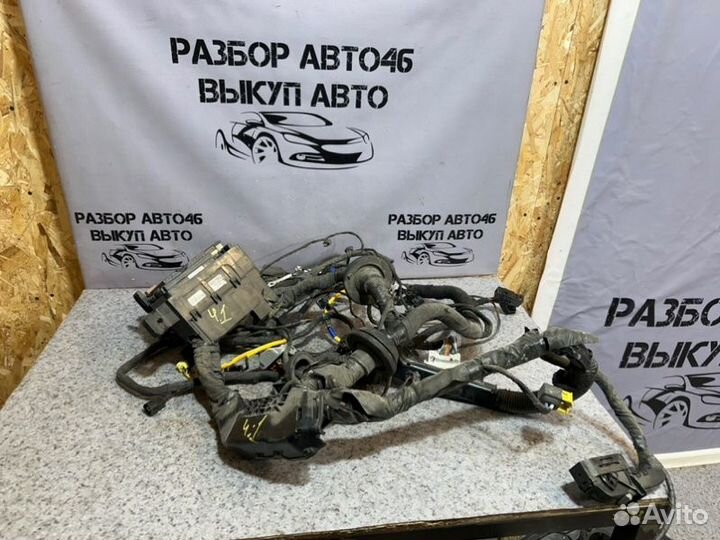 Блок предохранителей с проводкой Kia Sorento 4