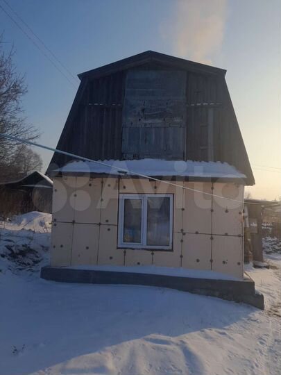 Дом 20 м² на участке 9,2 сот.