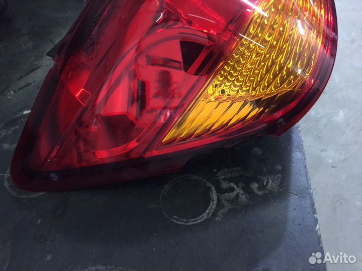 Задняя фара стоп сигнал в левое крыло Митсубиси ас