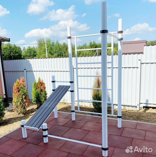 Спортивная площадка уличная