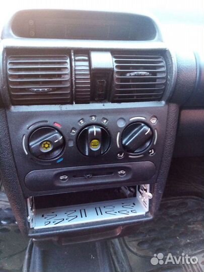 Опель корса 2000 год по запчастям