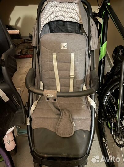 Прогулочная коляска