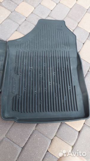 Резиновые коврики (ванночки)