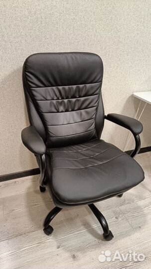 Кресло руководителя 200 кг