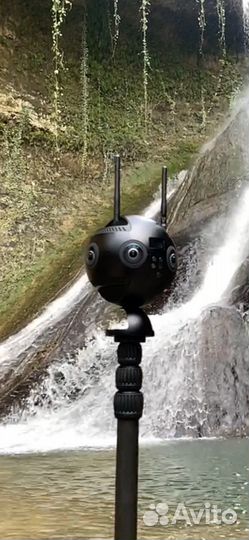 Insta 360 pro 2