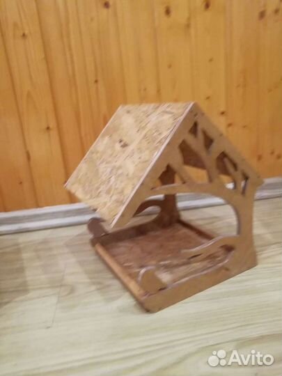 Кормушка для птиц