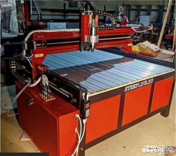 Фрезерный станок по дереву с завода