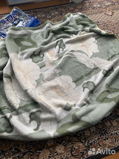 Химчистка стирка пледов. Пуховиков.Доставка