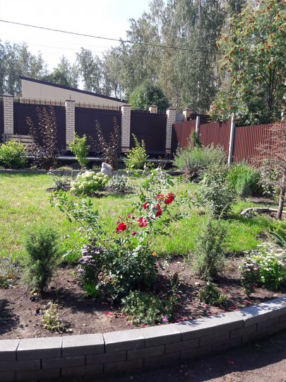 Коттедж 360 м² на участке 15 сот.