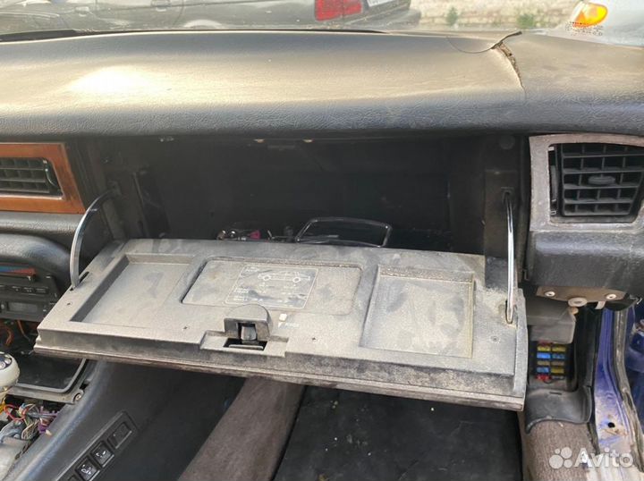 Бордачек Jaguar XJ6 XJ40