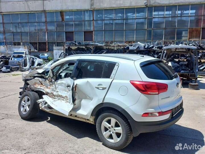 В разборе Kia Sportage 3 SL 2.0 МКПП 2wd G4NA