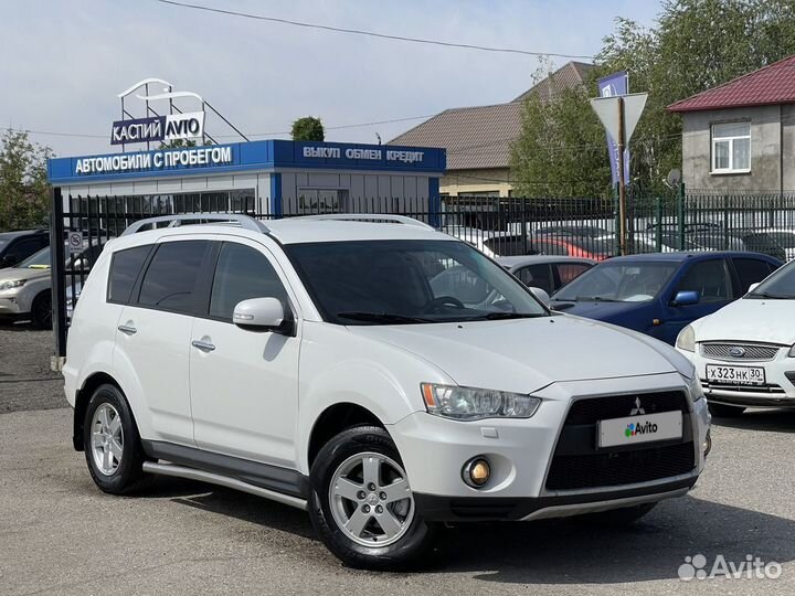 Mitsubishi Outlander 2.4 CVT, 2010, 207 602 км