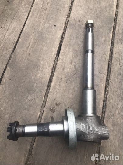 Цапфа мтз 80