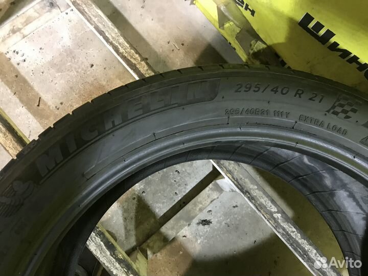 Michelin Pilot Sport 4 295/40 R21