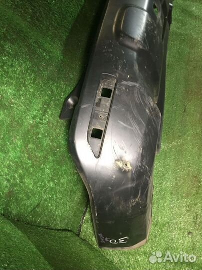 Юбка заднего бампера Honda CR-V Черный дефект
