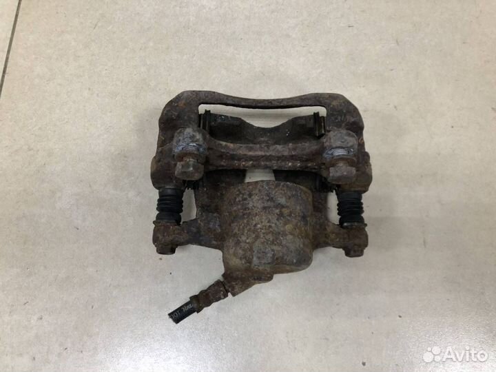 Суппорт передний правый Fiat Albea 2002-2012