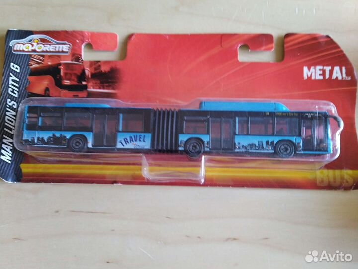 Автобус и машинки игрушки