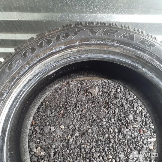 Goodyear UltraGrip 500 205/55 R16