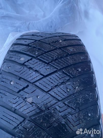 Goodyear Ultragrip Ice Arctic 225/55 R17