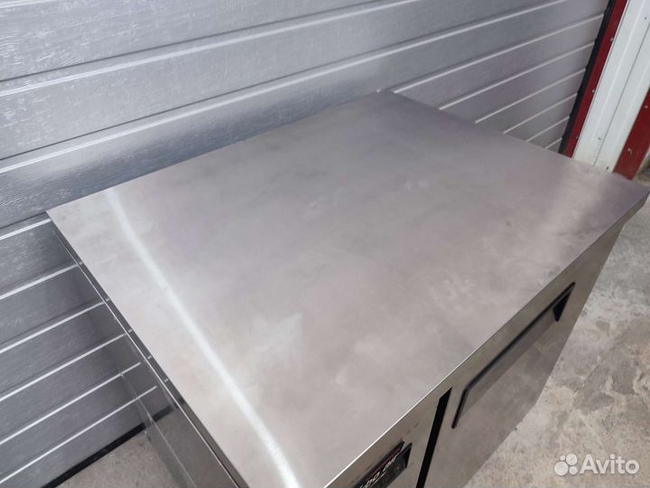 Холодильный стол TurboAir