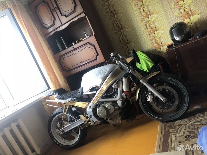 Honda spada vt250