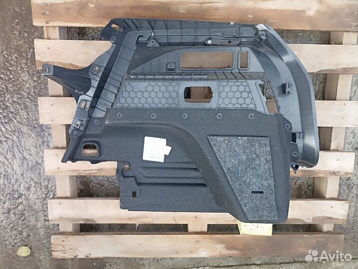 Обшивка багажника левая Volkswagen Tiguan 2